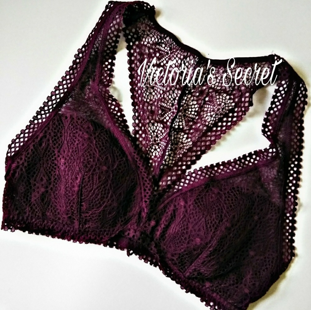 *Victoria's Secret bralette
